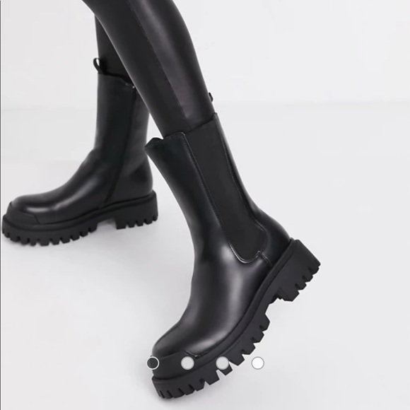 ASOS Shoes - NEW Missguided chunky ankle boot in black